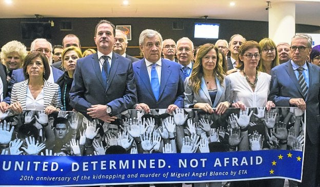 Homenaje a Miguel Ángel Blanco, ayer en Bruselas. :: g. de la rioja