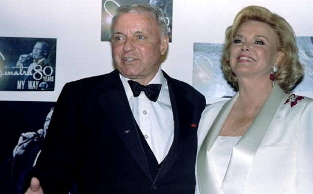 Frank (i) y Barbara Sinatra.