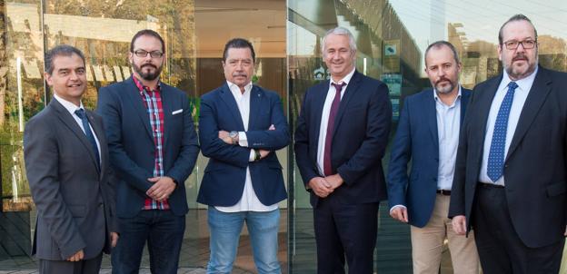 Organizadores y ponentes antes de estas jornadas formativas.