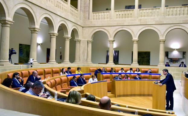 El PSOE promueve una declaración del Parlamento riojano sobre Cataluña
