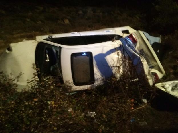 Estado en que quedó el coche de García Toral. :: Bomberos de Logroño/