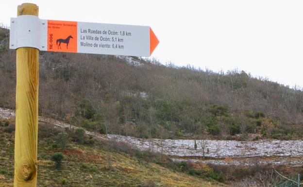 Itinerario ecuestre. Señalización de la ruta que se puede hacer con caballos. ::