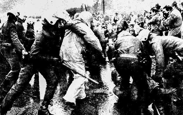 Una imagen de los incidentes de Frankfurt, en 1981. :: r. c./