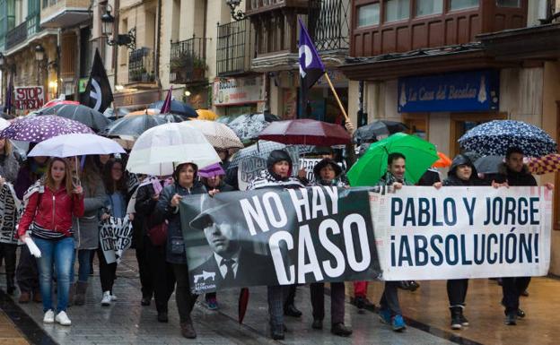 Manifestación del sábado por las calles de Logroño en solidaridad con Jorge y Pablo. /Sonia Tercero