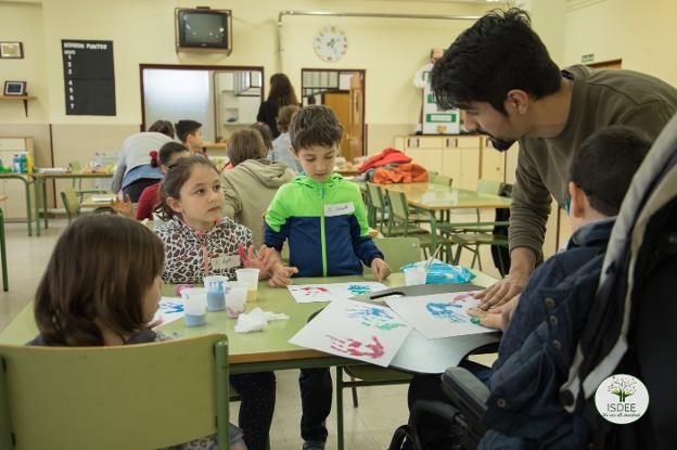 Celebración de la jornada desarrollada ayer. :: CEIP navarrete/