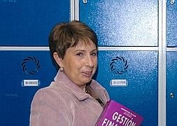 La profesora de La Laboral, Conchita Delgado, que ha fallecido. / JUAN MARÍN/