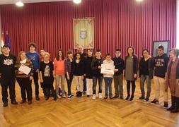 Un millar de alumnos de Logroño participan en el programa "Clase sin humo"