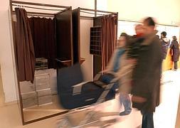 Votantes en Logroño./