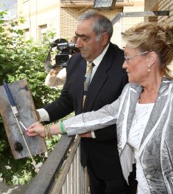 Divina López fue la encargada de prender la mecha. /DÍAZ URIEL/