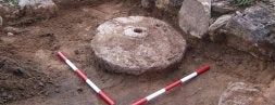 Molino de piedra de la Edad de Hierro encontrado en una excavación. /J. IMAZ/
