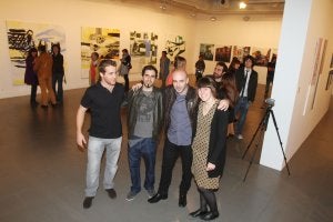 Los artistas Nicolás Ortigosa, Julio Sarramián, Aitor Lajarín y Janire Nájera, ayer en la exposición. ::
JONATHAN HERREROS/
