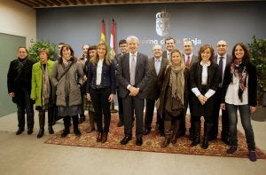 Del Río, con los firmantes del acuerdo de colaboración. ::
S. TERCERO/