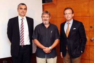Zubiaur, Remírez y Ariznavarreta, en la sede de la FER. ::
J. HERREROS/