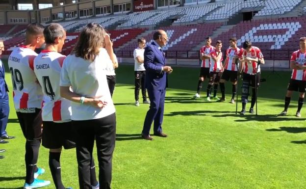 Vídeo: la arenga de Revuelta a la plantilla de la UDL