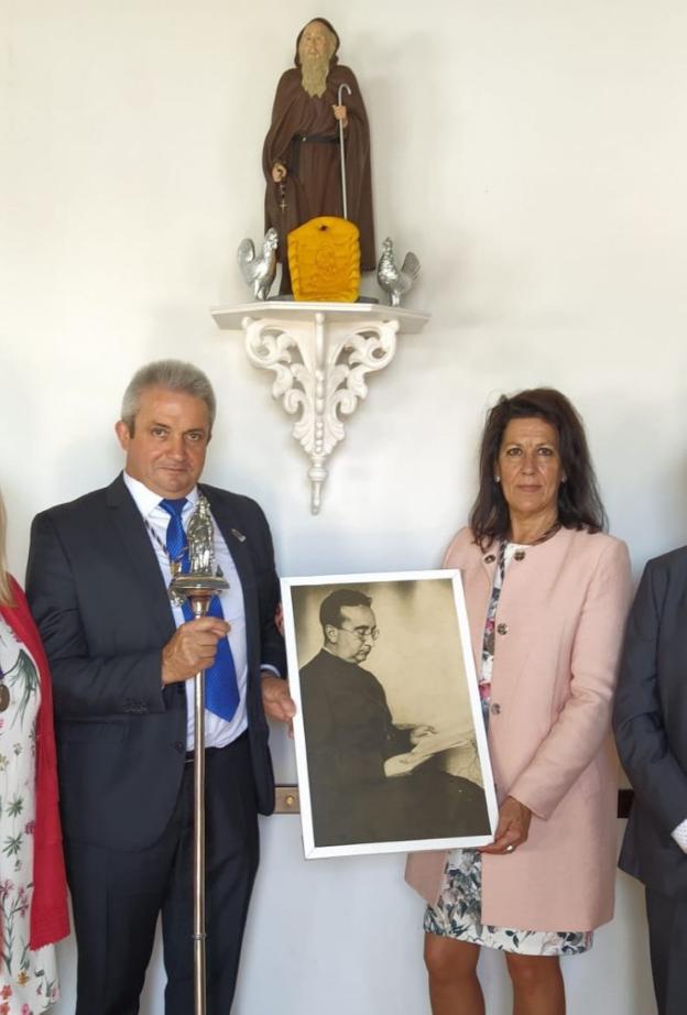 La cofradía llevó a la parroquia de El Palmar la imagen de Santo Domingo - La Rioja
